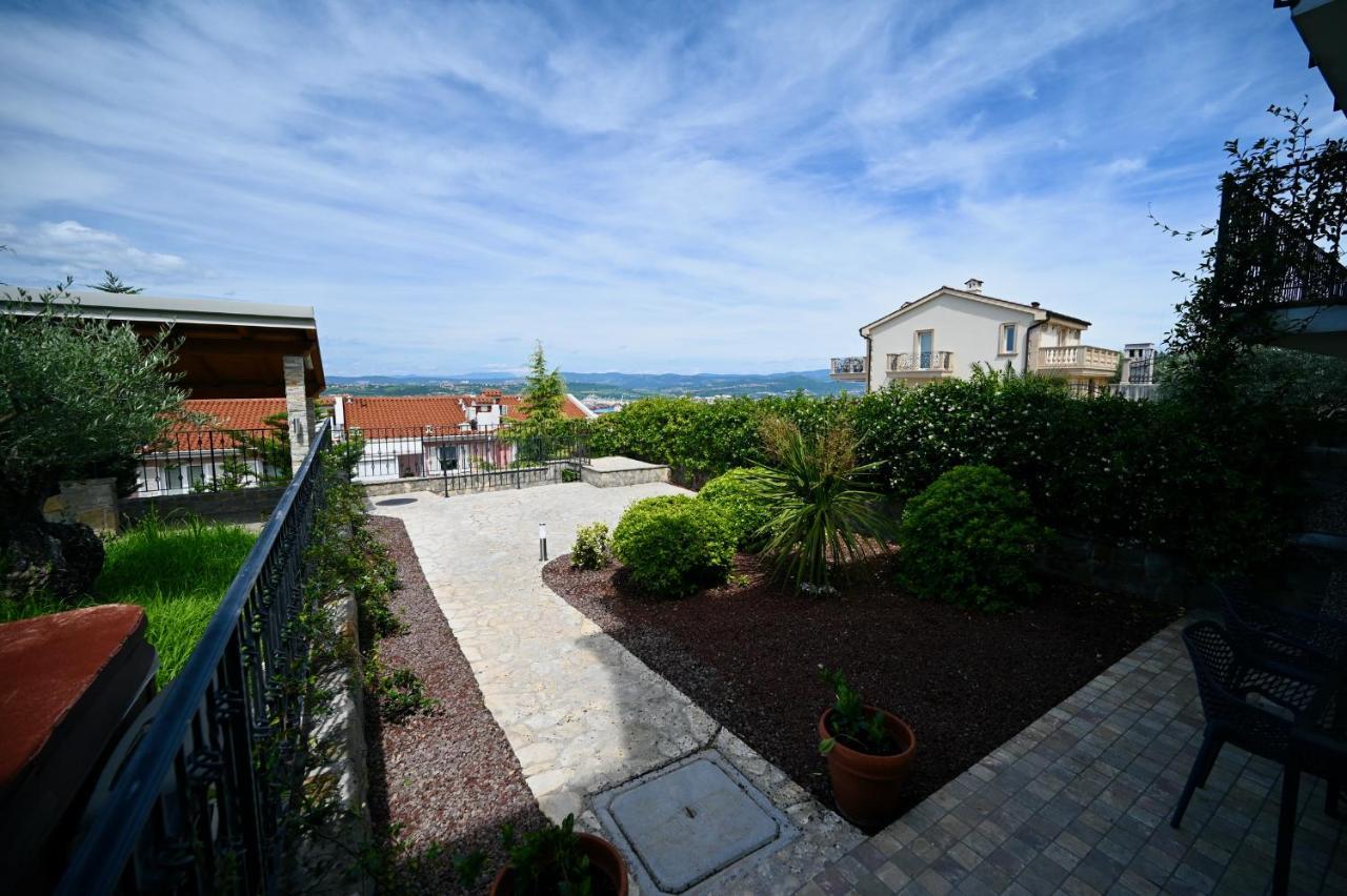 Sea Star Apartment Koper Exterior foto